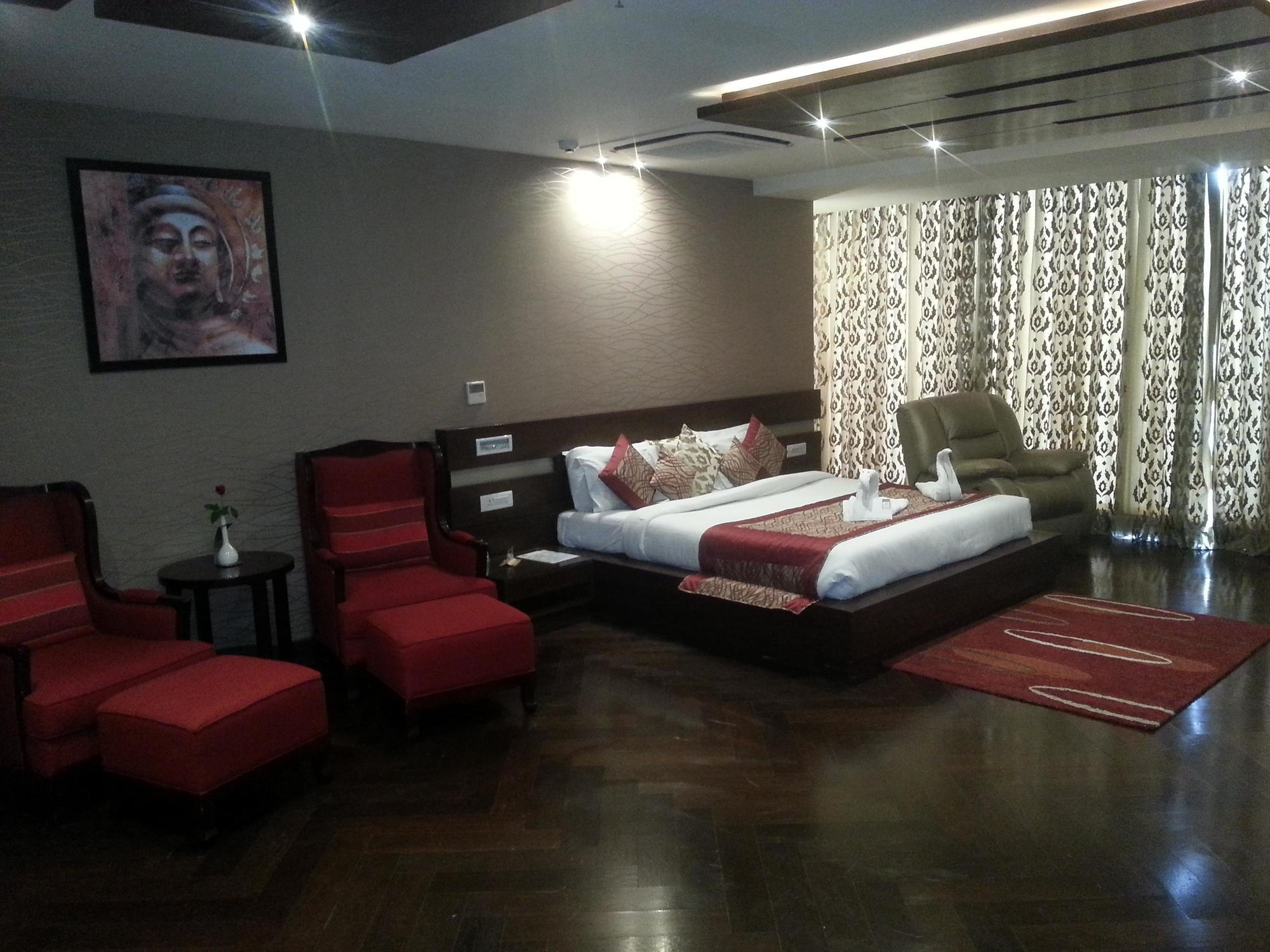 One Earth Avaas Hotel อัมริตสา ภายนอก รูปภาพ