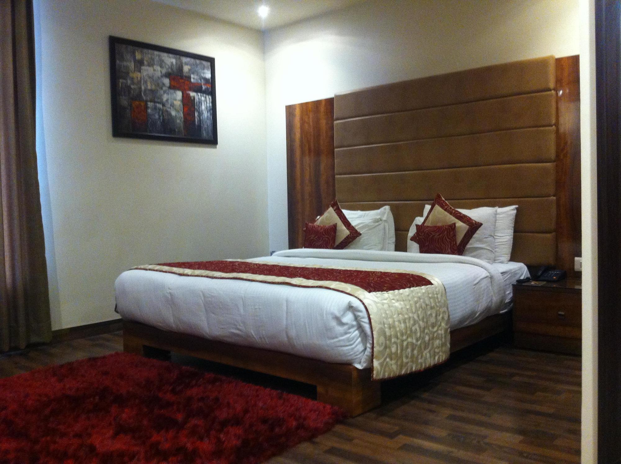 One Earth Avaas Hotel อัมริตสา ภายนอก รูปภาพ