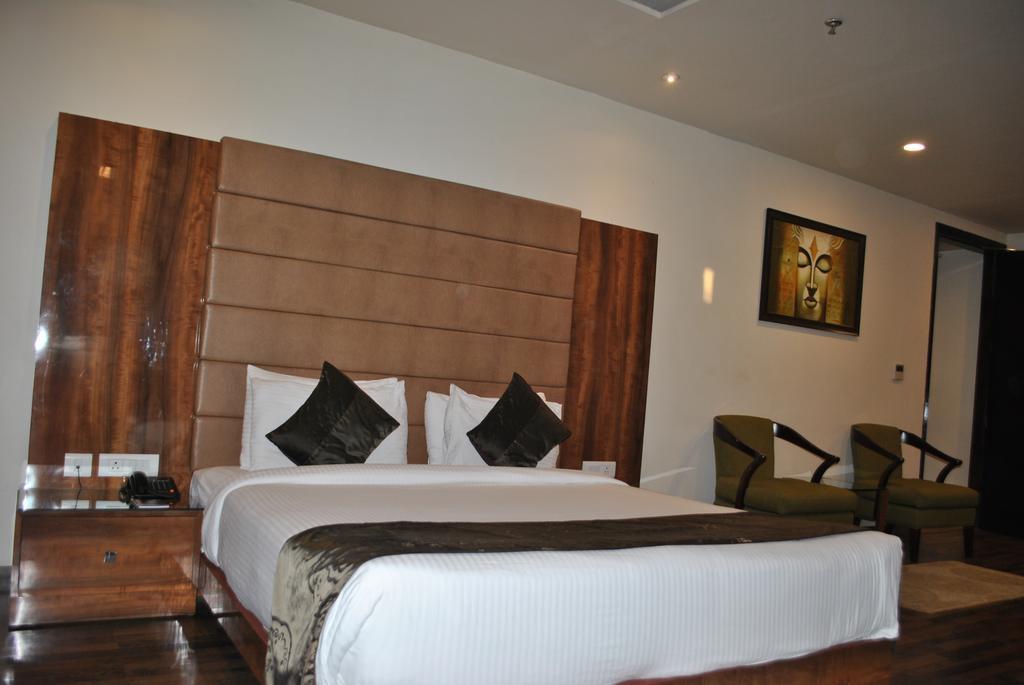 One Earth Avaas Hotel อัมริตสา ภายนอก รูปภาพ