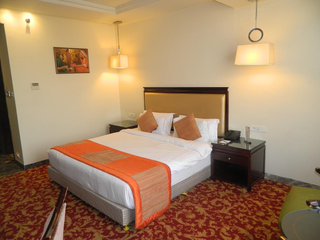 One Earth Avaas Hotel อัมริตสา ภายนอก รูปภาพ