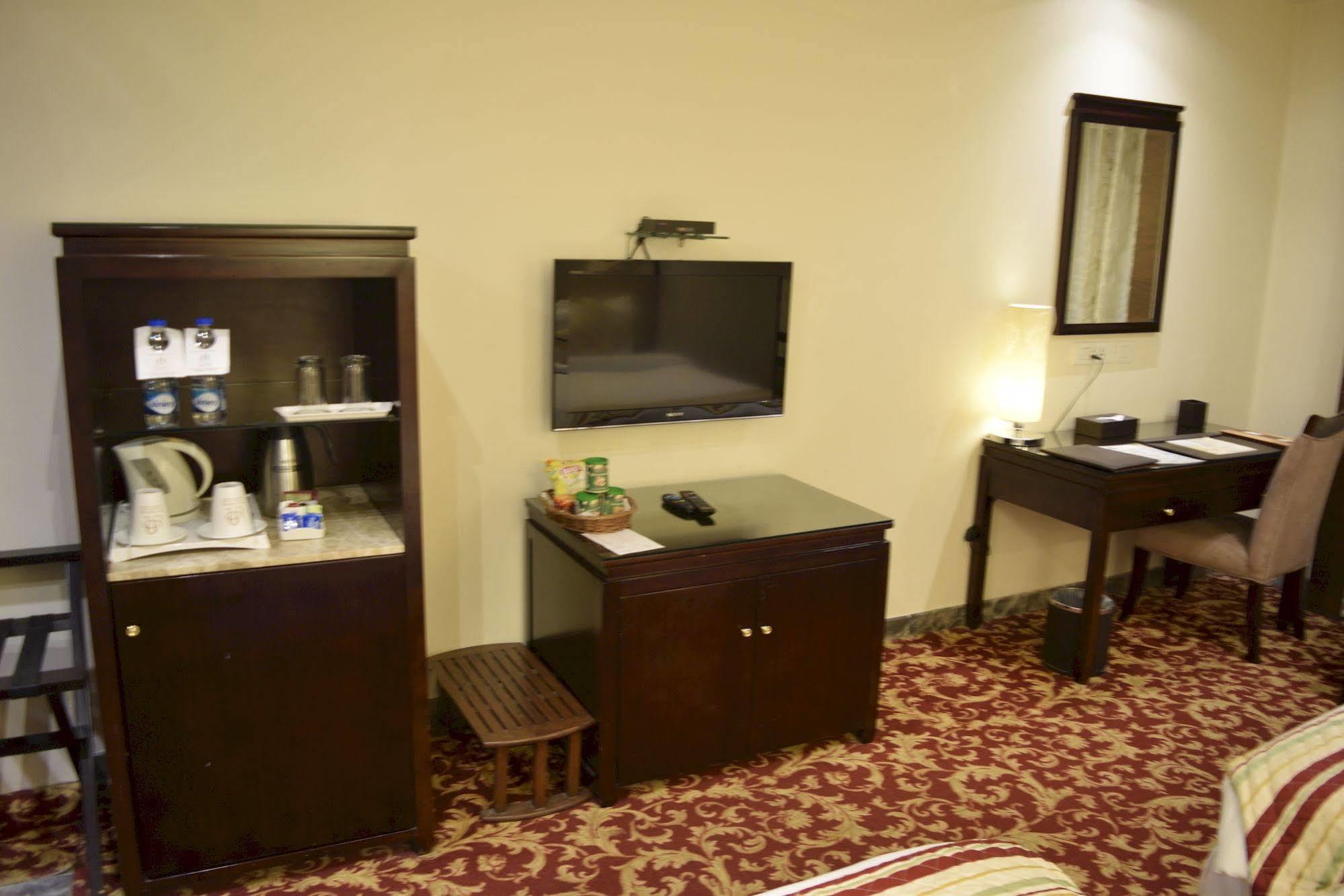 One Earth Avaas Hotel อัมริตสา ภายนอก รูปภาพ