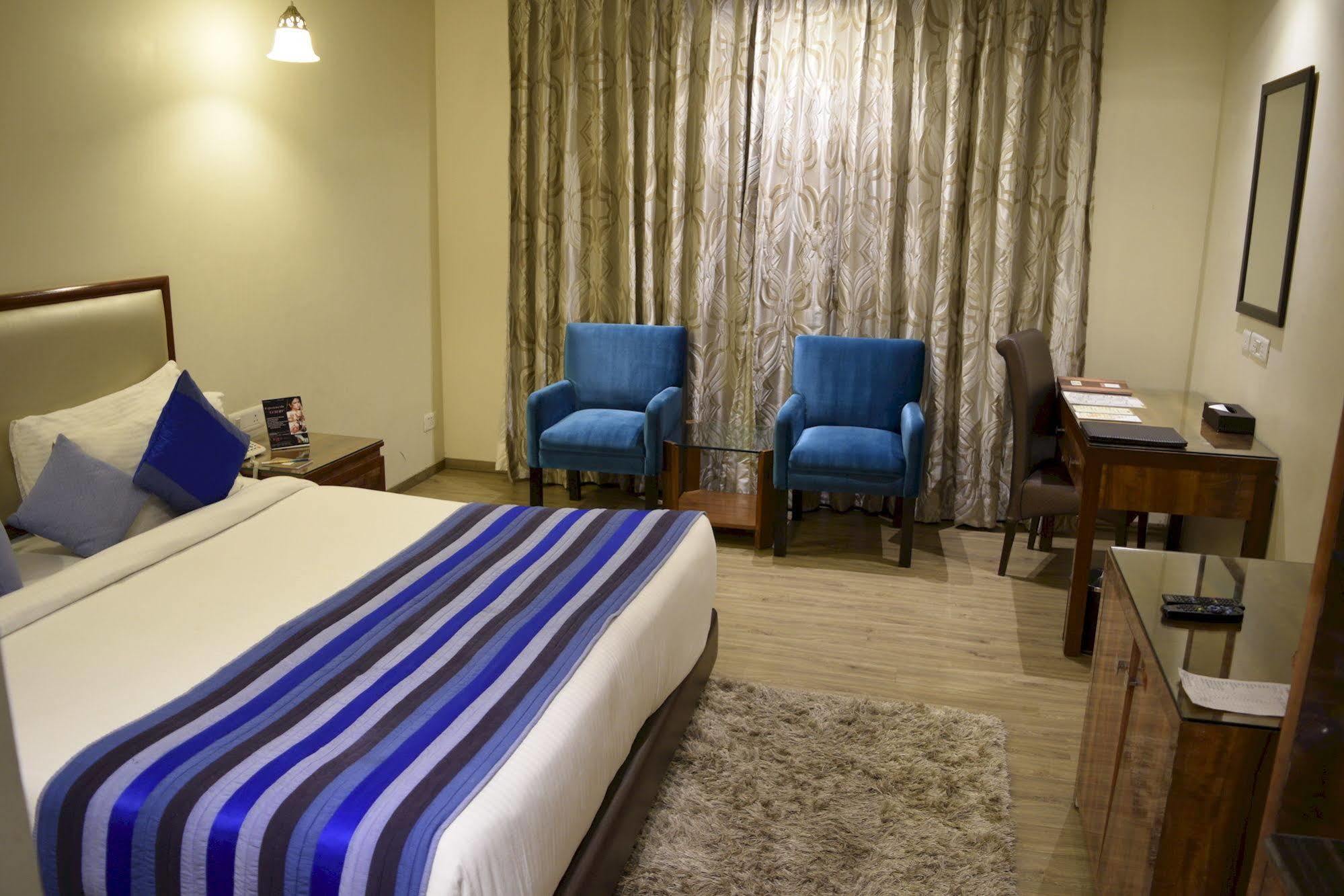 One Earth Avaas Hotel อัมริตสา ภายนอก รูปภาพ